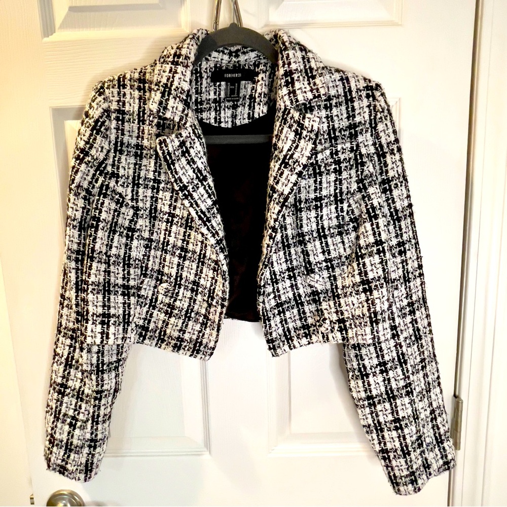Forever 21 Black and White Tweed Cropped Jacket